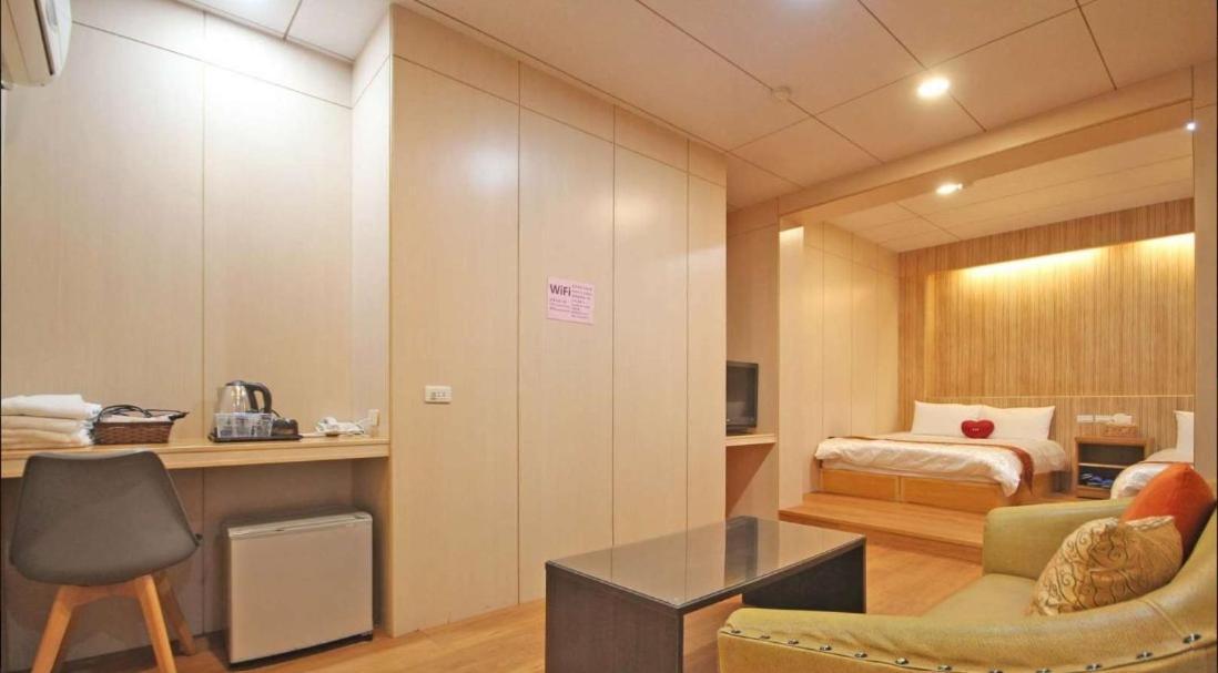 日月潭 -日月住館-休閒旅館- 水社碼頭 Yuchi Esterno foto
